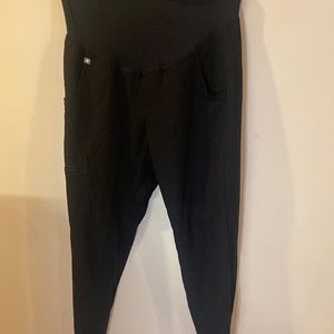 Zamora Maternity Jogger Scrub Pants